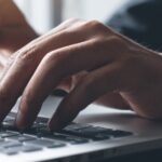 img blog top qualities to consider when choosing a laptop for remote work B.jpg