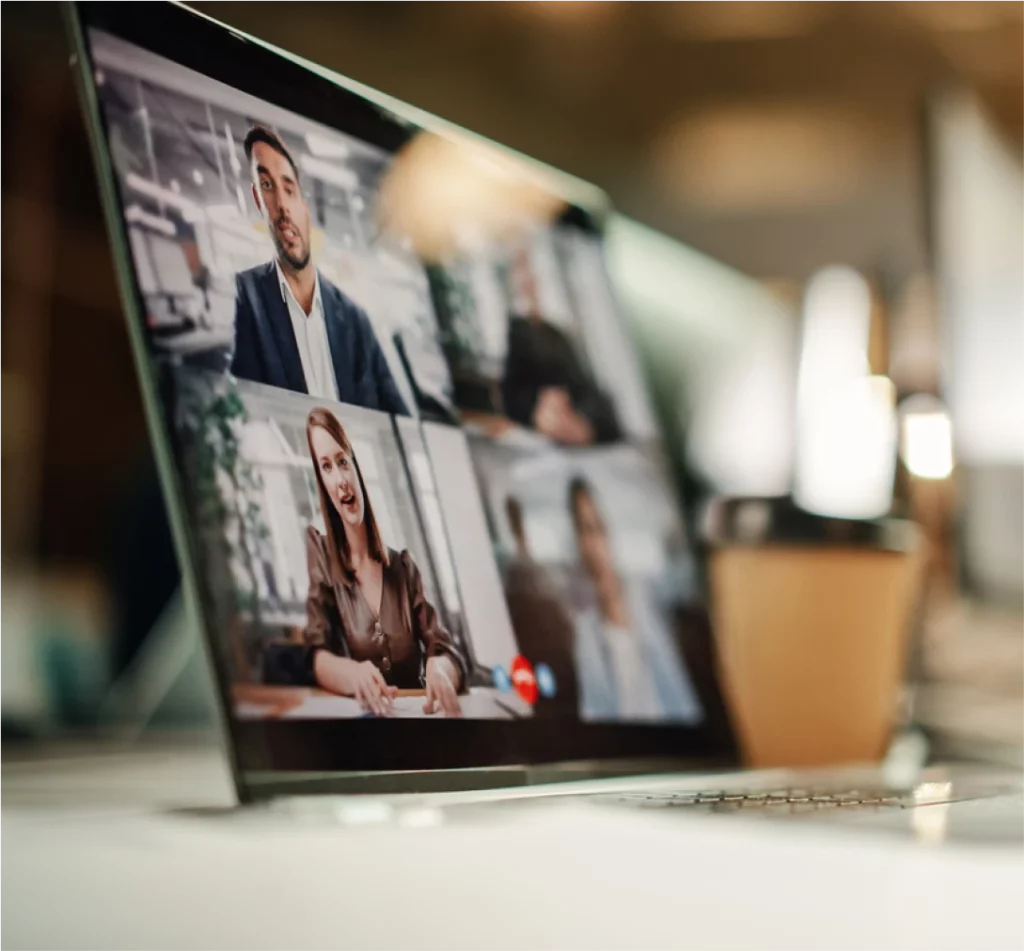 img build a robust communication strategy